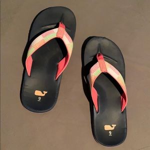 Vineyard Vines flip flops